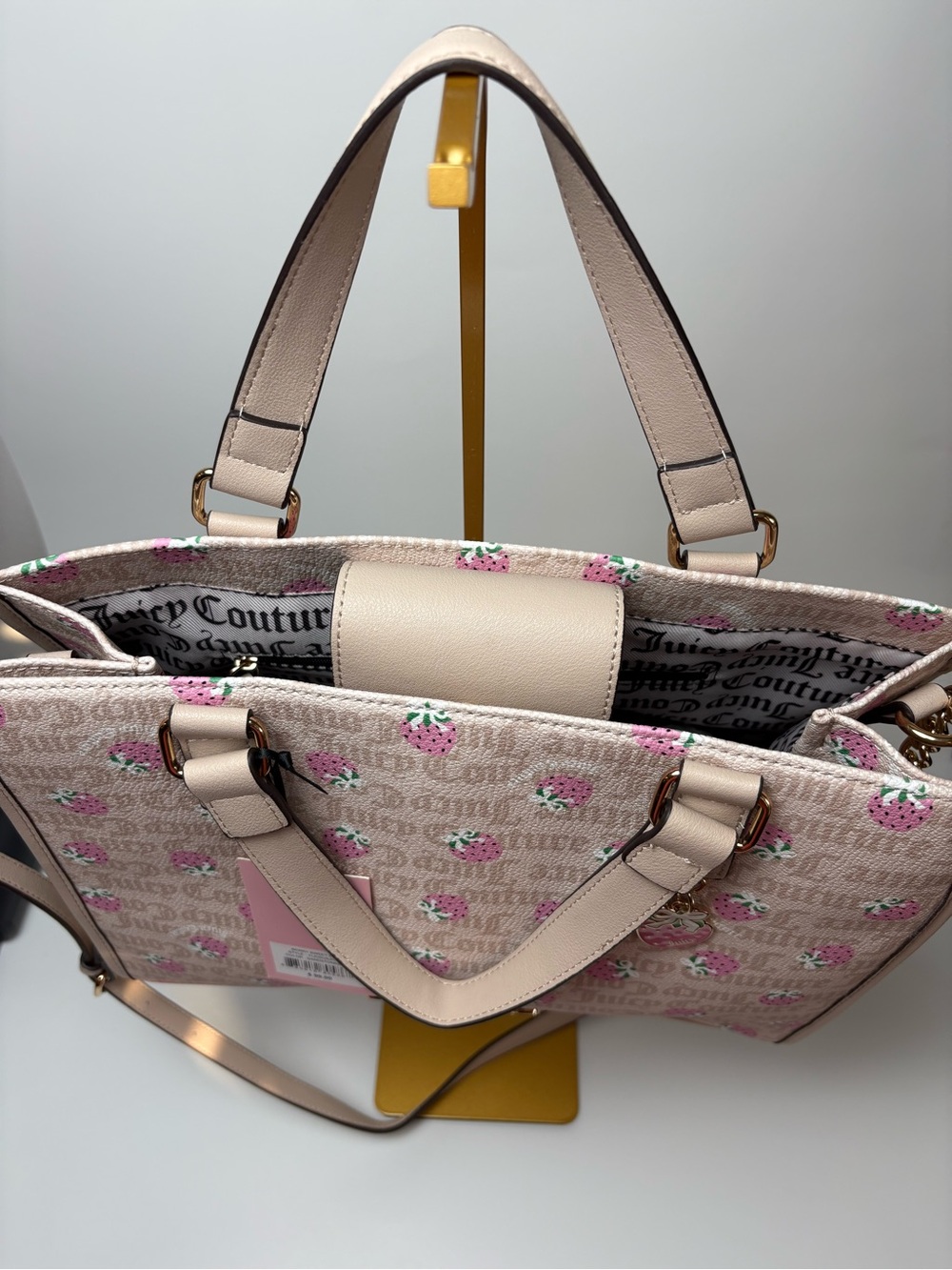 πJuicy Couture Berry Sweet Strawberry Tote Bag Sandstone Pink NWT - Picture 4 of 14
